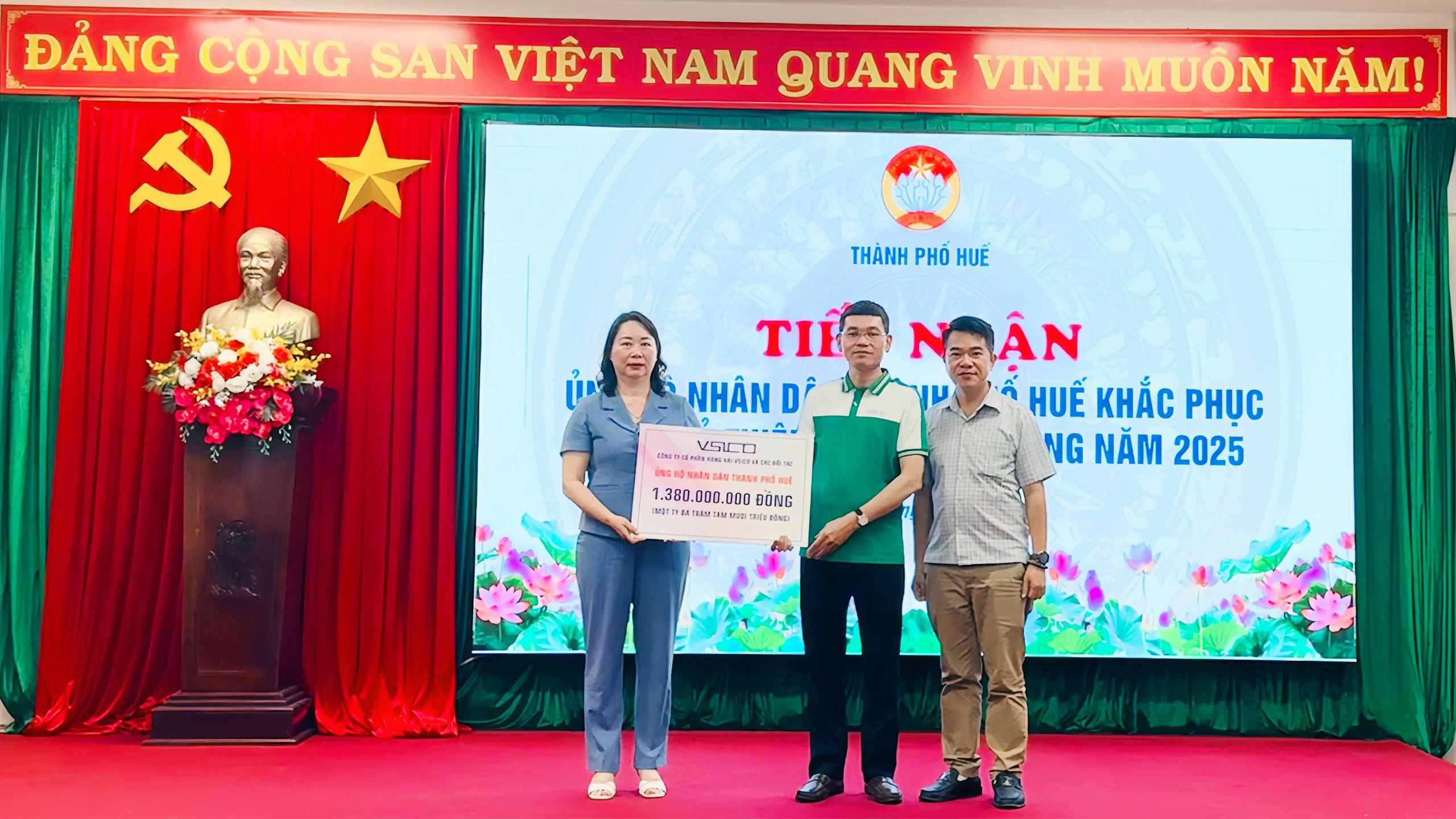 LAN TỎA YÊU THƯƠNG, TRÁI TIM HƯỚNG VỀ VÙNG LŨ