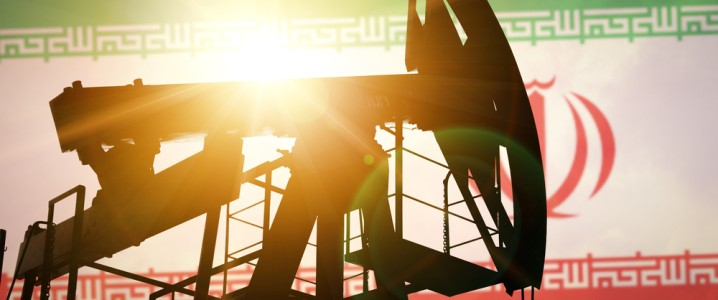 Giá dầu tăng vọt vượt mốc 100 USD/thùng khi Iran bổ nhiệm Lãnh tụ tối cao mới