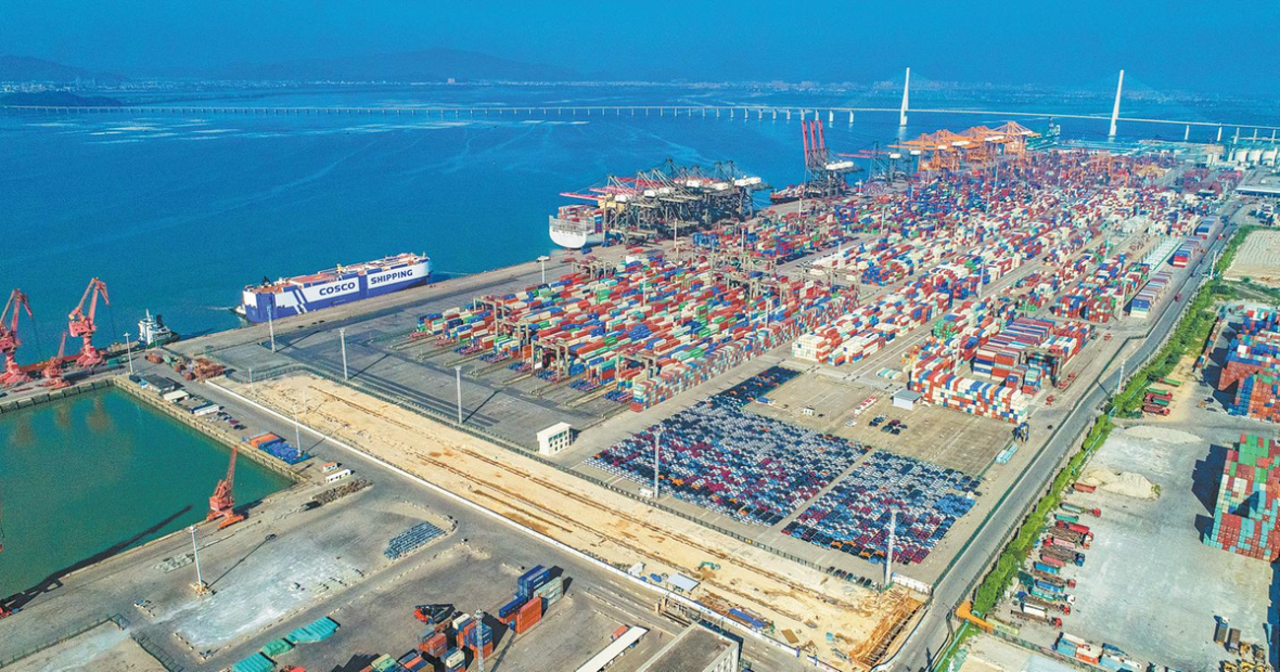 CẢNG CONTAINER XIAMEN TRỞ THÀNH HÌNH MẪU CHO KHAI THÁC TỰ ĐỘNG HÓA