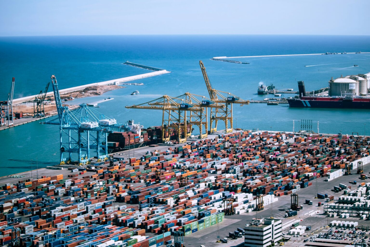 CÁC CẢNG CONTAINER TOÀN CẦU BÁO CÁO KẾT QUẢ TRÁI CHIỀU TRONG NỬA ĐẦU NĂM 2026