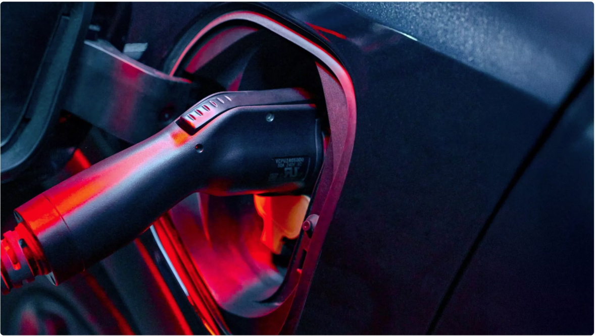 Ông lớn vận tải ô tô bất ngờ cấm vận chuyển xe điện và xe hybrid sạc điện (PHEV)