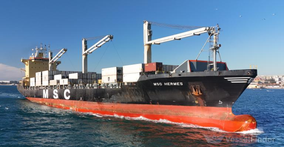 MRCC Singapore Coordinates Rescue of 25 Crew from MSC HERMES III