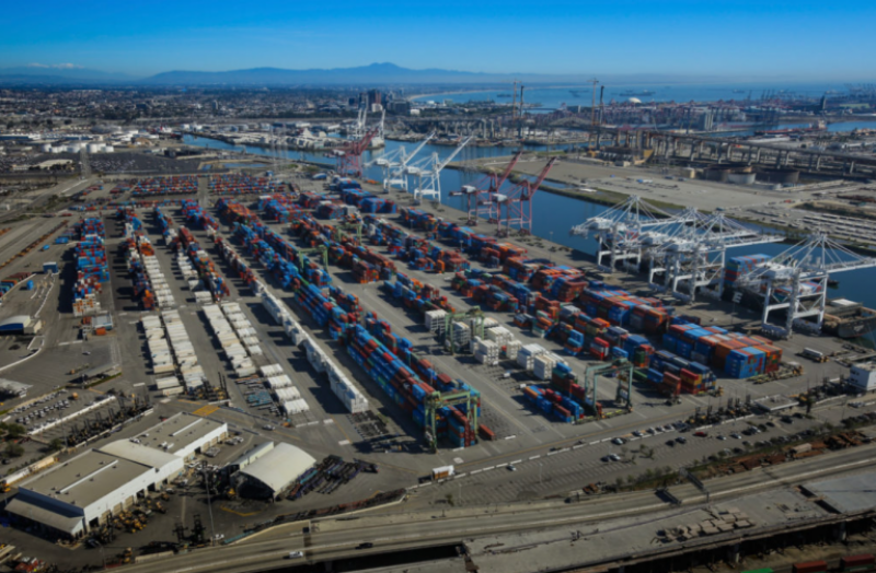 Công cụ kỹ thuật số tăng cường khả năng hiển thị container tại cảng Long Beach