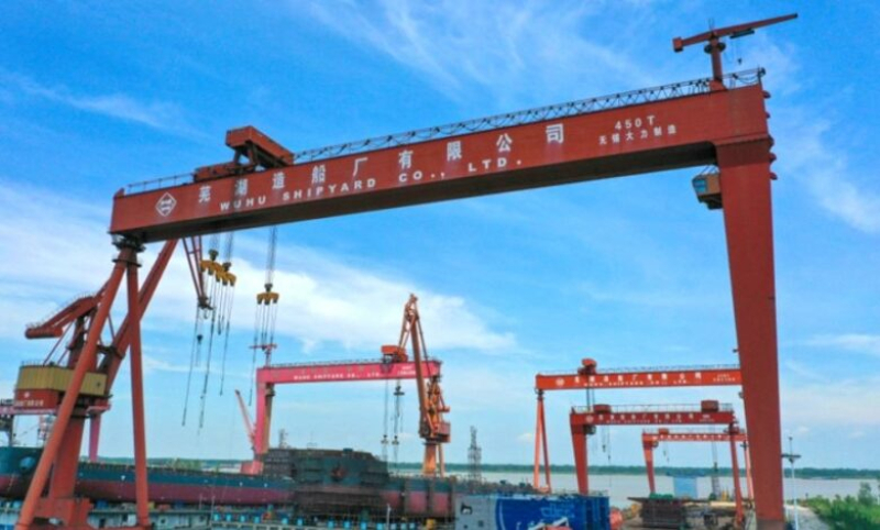 Nhà máy đóng tàu Wuhu đóng 2 tàu container 400 teu chạy hoàn toàn bằng điện cho đường sông - đường biển