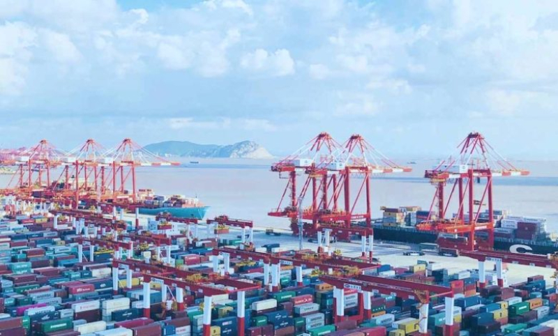 Panamax boxship hit with $1.7m Shanghai fee as China’s new port levies bite