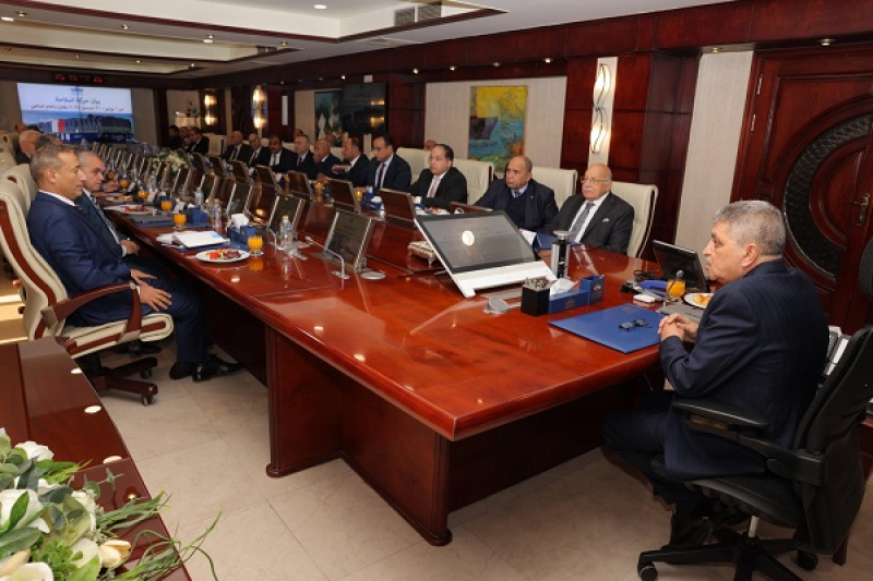 Suez Canal sees traffic recovery as shipping lines plan return