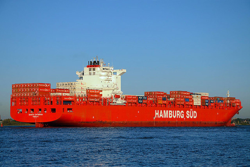 MAERSK NỐI LẠI HOẠT ĐỘNG VẬN CHUYỂN QUA BIỂN ĐỎ TRONG BỐI CẢNH THIẾU HỤT TÀU